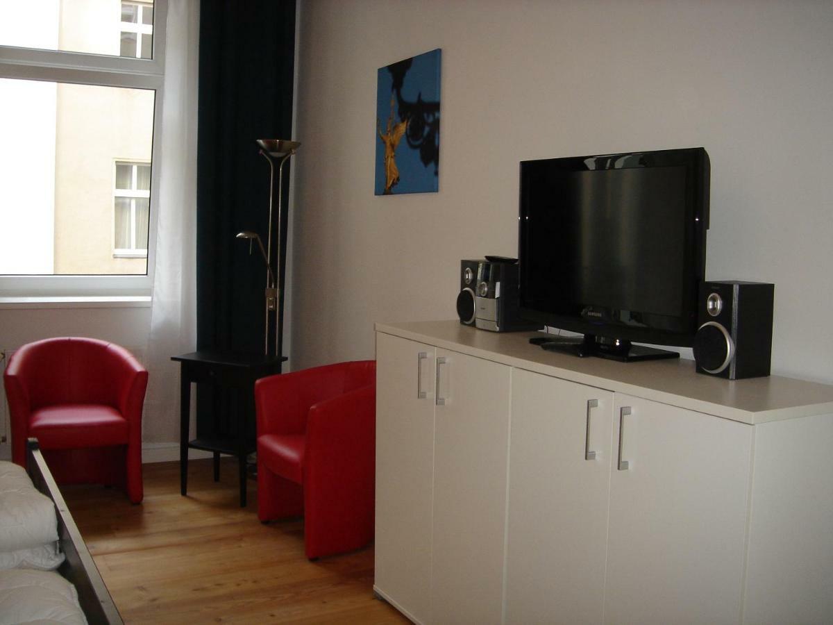 Apartment Helmholtzplatz Берлин Экстерьер фото